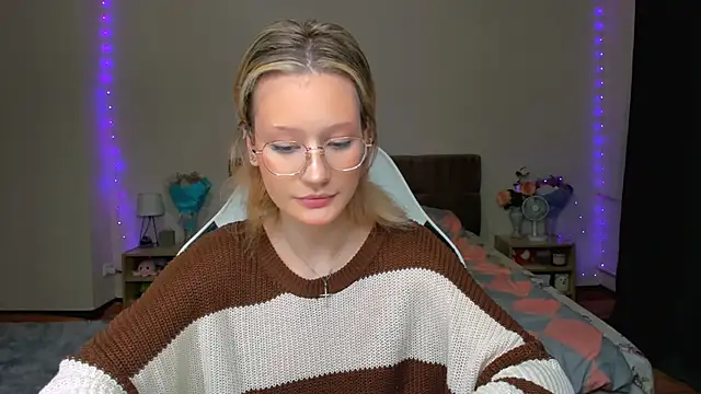 DearLia online show from 09-12-25, 09:04