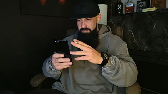 axxelrich  online show from 11-19-25, 05:29