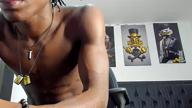 Snapshot of darwinjhonson chatting on 03-15-25, 01:19 darwinjhonson online show from 03-15-25, 01:19