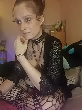 Snapshot of WendyX50 chatting on 11-12-25, 08:41 WendyX50 online show from 11-12-25, 08:41