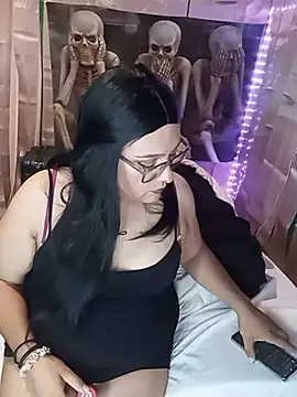 Snapshot of JOSSYANNE chatting on 10-17-25, 03:53 JOSSYANNE online show from 10-17-25, 03:53