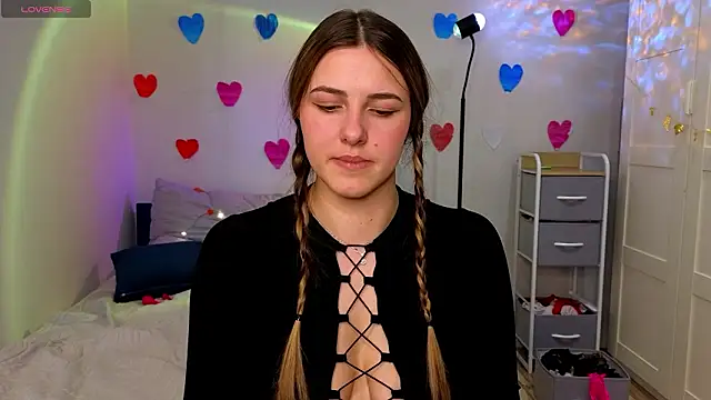 sophia euphoriaa online show from 02-05-26, 08:41