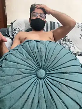 Hot budddy online show from 11-10-25, 06:18