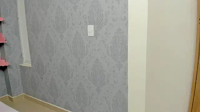 Snapshot of MaddyCute4u chatting on 02-14-25, 12:14 MaddyCute4u online show from 02-14-25, 12:14