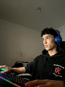 gojo satoru 18 online show from 10-08-25, 02:25