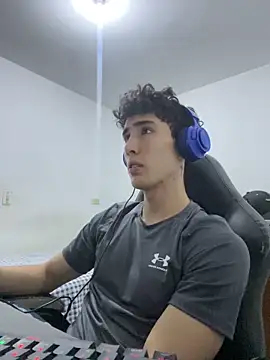 gojo satoru 18 online show from 02-19-26, 12:39