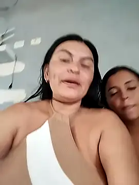 Horny-Mommy-Dirty online show from 09-24-25, 08:56