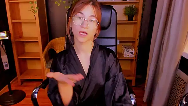 Moon13152 online show from 09-28-25, 07:19