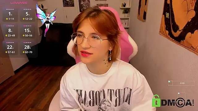 Moon13152 online show from 11-08-25, 09:13