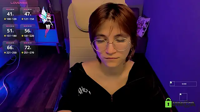 Moon13152 online show from 11-22-25, 09:14