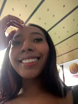 Snapshot of GabrielaLugo chatting on 01-17-26, 11:59 GabrielaLugo online show from 01-17-26, 11:59