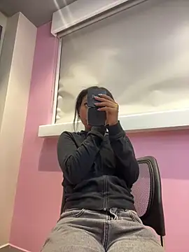 Snapshot of GabrielaLugo chatting on 02-08-26, 11:57 GabrielaLugo online show from 02-08-26, 11:57