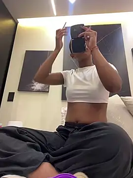 Snapshot of GabrielaLugo chatting on 03-06-26, 11:39 GabrielaLugo online show from 03-06-26, 11:39