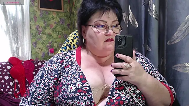 Snapshot of Goddess57 chatting on 10-10-25, 08:57 Goddess57 online show from 10-10-25, 08:57