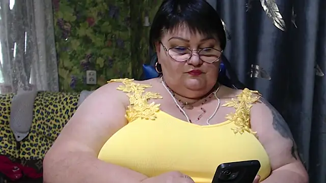 Snapshot of Goddess57 chatting on 11-22-25, 10:36 Goddess57 online show from 11-22-25, 10:36