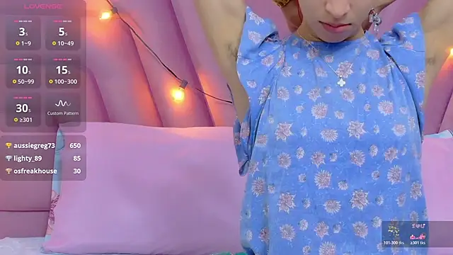 Snapshot of Beautifulskinny18 chatting on 11-20-25, 08:08 Beautifulskinny18 online show from 11-20-25, 08:08