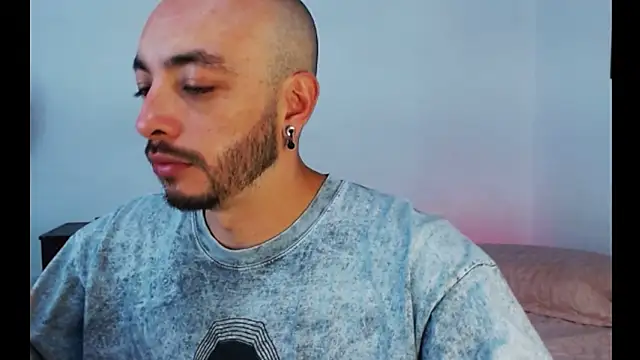 hotlatin92 online show from 09-21-25, 03:19