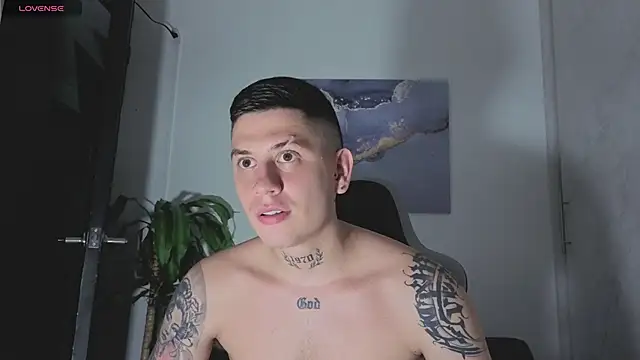 Yeiko Romero  online show from 04-10-26, 08:13