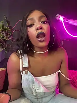 TIFFANYYSTAR online show from 10-20-25, 02:50