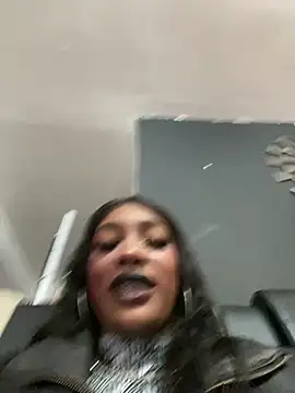 TIFFANYYSTAR online show from 10-22-25, 02:06