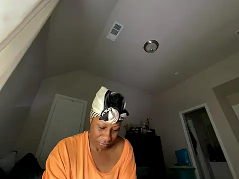 wynterheat online show from 12-16-25, 05:51