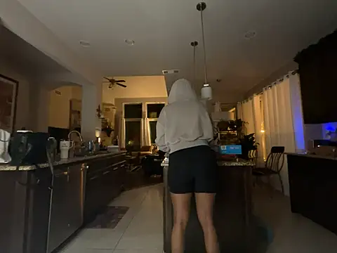 wynterheat online show from 04-11-26, 03:11