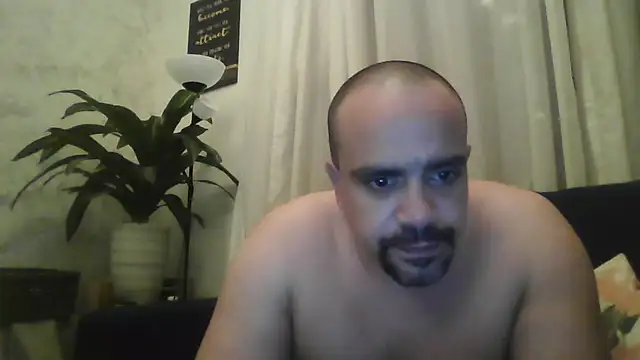 Snapshot of MonicaEGY chatting on 10-02-25, 11:01 MonicaEGY online show from 10-02-25, 11:01