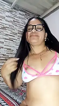 Snapshot of Sikiu_40 chatting on 01-09-25, 05:23 Sikiu 40 online show from 01-09-25, 05:23