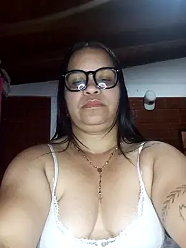 Snapshot of Sikiu_40 chatting on 02-16-25, 04:20 Sikiu 40 online show from 02-16-25, 04:20