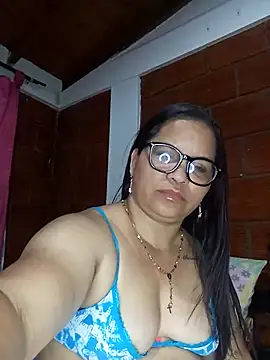 Snapshot of Sikiu_40 chatting on 02-17-25, 11:13 Sikiu 40 online show from 02-17-25, 11:13