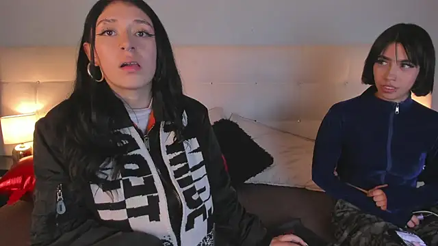 Zowi Hottiee online show from 02-19-25, 02:55