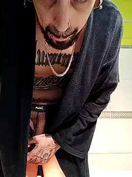 Snapshot of Casaltesudex chatting on 02-10-25, 02:08 Casaltesudex online show from 02-10-25, 02:08