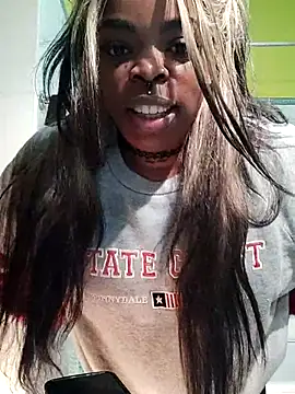 Snapshot of Casaltesudex chatting on 02-11-25, 11:22 Casaltesudex online show from 02-11-25, 11:22