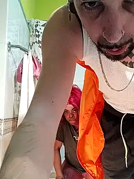 Snapshot of Casaltesudex chatting on 02-19-25, 09:03 Casaltesudex online show from 02-19-25, 09:03