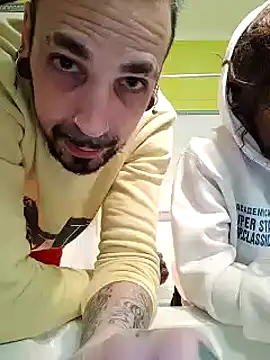 Snapshot of Casaltesudex chatting on 02-28-25, 09:01 Casaltesudex online show from 02-28-25, 09:01