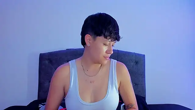 violet casper  online show from 03-20-25, 04:20