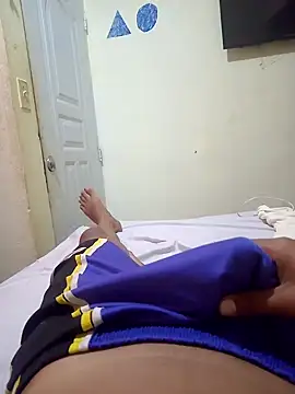 Jeanfamoso online show from 10-17-25, 02:48