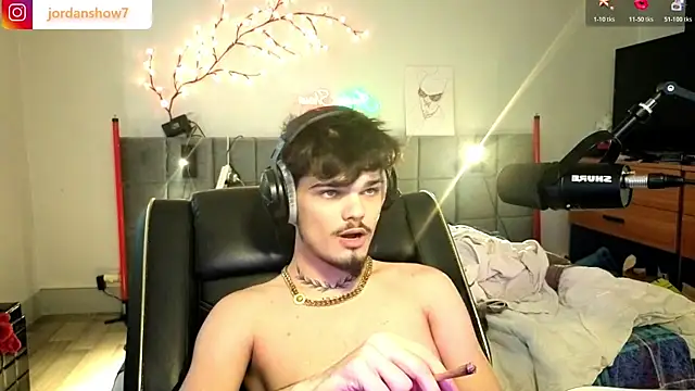 Snapshot of JordanShow chatting on 02-26-26, 09:30 JordanShow online show from 02-26-26, 09:30