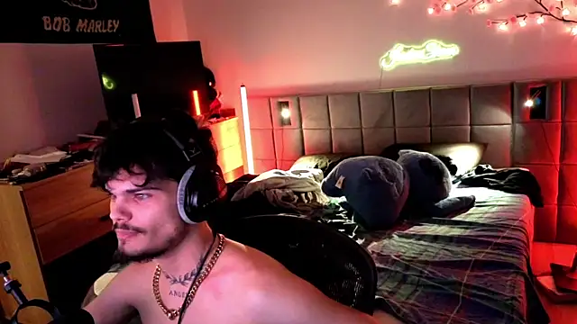 Snapshot of JordanShow chatting on 03-21-26, 11:41 JordanShow online show from 03-21-26, 11:41