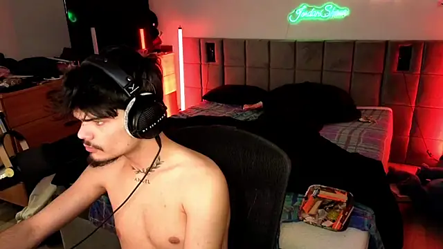 Snapshot of JordanShow chatting on 03-23-26, 04:16 JordanShow online show from 03-23-26, 04:16