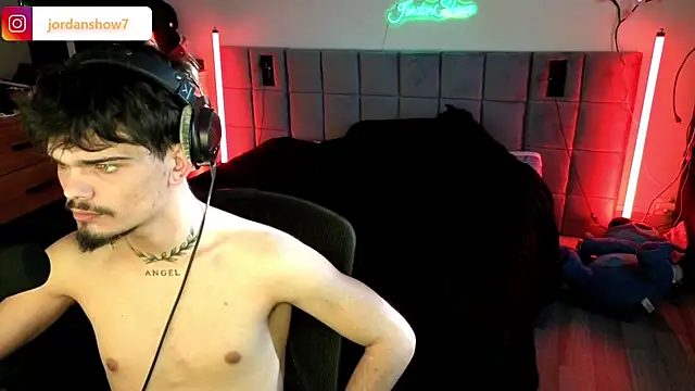 Snapshot of JordanShow chatting on 03-24-26, 06:51 JordanShow online show from 03-24-26, 06:51