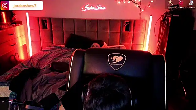 Snapshot of JordanShow chatting on 03-26-26, 09:20 JordanShow online show from 03-26-26, 09:20