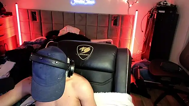 Snapshot of JordanShow chatting on 04-01-26, 01:41 JordanShow online show from 04-01-26, 01:41