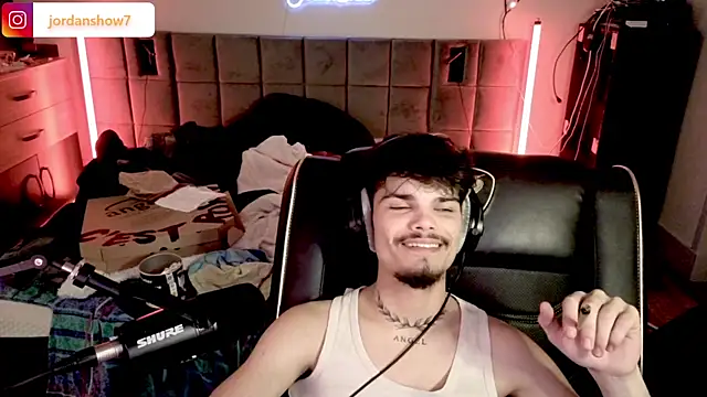 Snapshot of JordanShow chatting on 04-03-26, 03:21 JordanShow online show from 04-03-26, 03:21