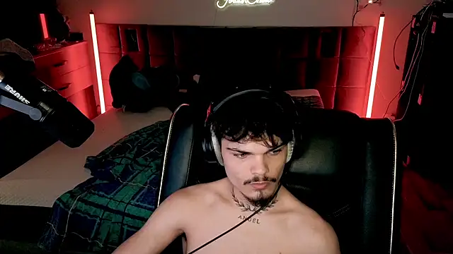 Snapshot of JordanShow chatting on 04-05-26, 10:45 JordanShow online show from 04-05-26, 10:45