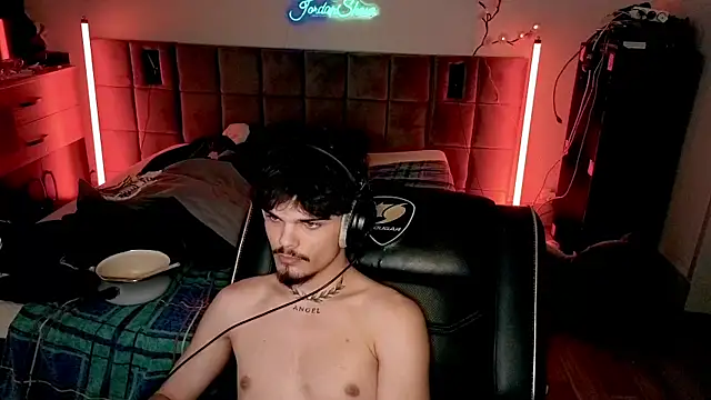 Snapshot of JordanShow chatting on 04-07-26, 10:31 JordanShow online show from 04-07-26, 10:31