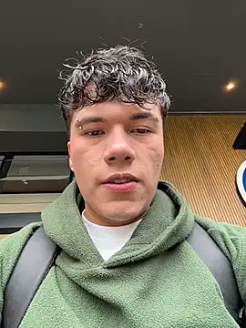 Logan smith1 online show from 10-20-25, 09:04