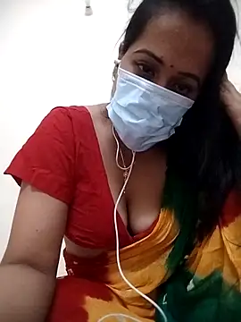 Snapshot of poojashine chatting on 10-26-25, 06:47 poojashine online show from 10-26-25, 06:47