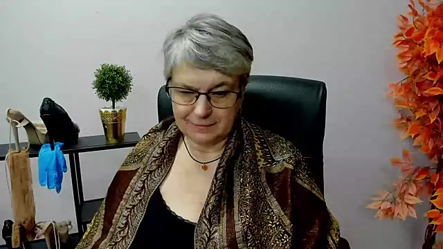 IrisDream online show from 01-28-25, 01:49