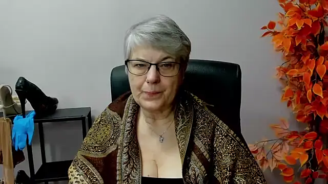 IrisDream online show from 03-19-25, 01:51